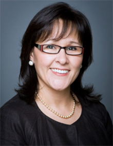 L'honorable Leona Aglukkaq, C.P., député, Ministre de la Santé, ministre de l'Agence canadienne de développement économique du Nord et ministre du Conseil de l'Arctique